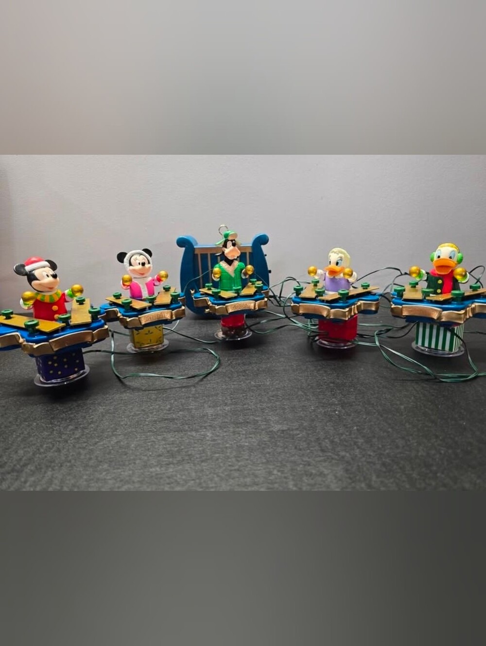 Vintage Disney 1997 Mr Christmas A Mickey Musical Holiday Mickey Unlimited